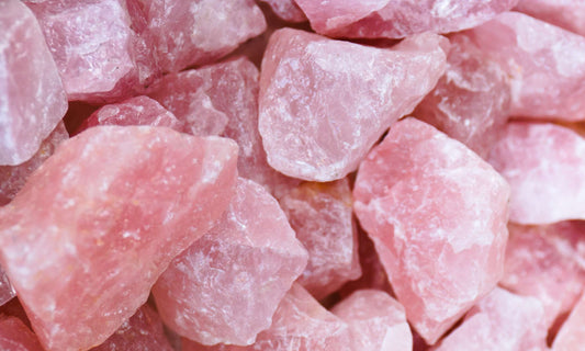 Les 8 vertus du Quartz Rose pendant la grossesse !