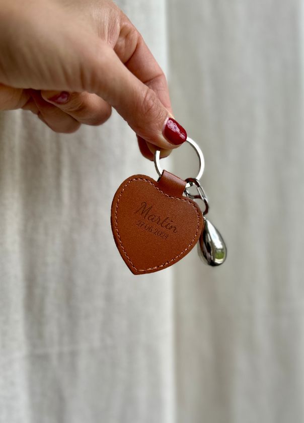 Porte-Bola de Grossesse Personnalisé | Coeur Cuir Marron